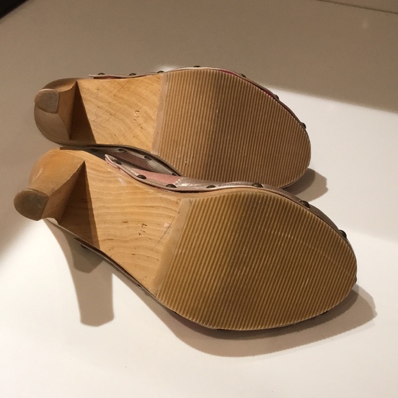 Coach Wood Clogs size 5 1/2 runs small like size 5 - Picture 2 of 2